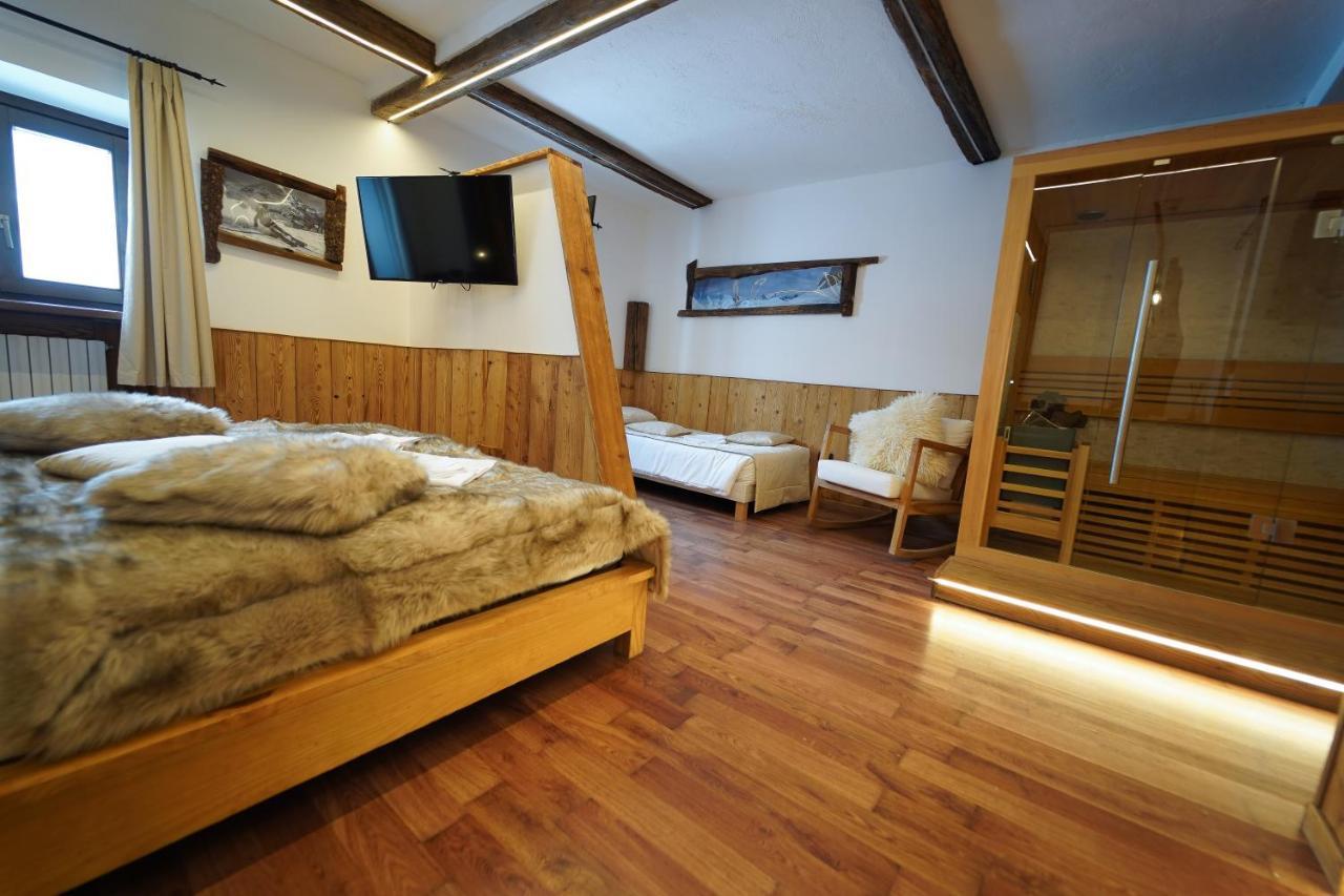 Hotel Lo Stambecco เบรยล์-แชร์วิเนีย ภายนอก รูปภาพ