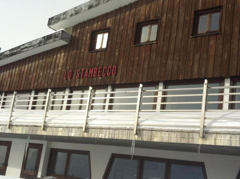 Hotel Lo Stambecco เบรยล์-แชร์วิเนีย ภายนอก รูปภาพ
